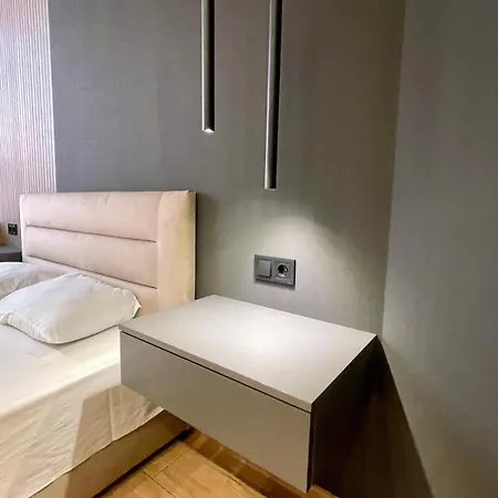 Fontaine Spacious On Lvovskaya Apartment Odesa